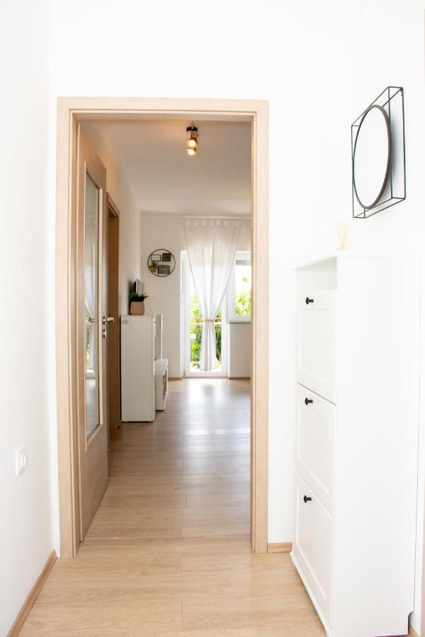 Appartement Tomic à Novi Vinodolski Extérieur photo